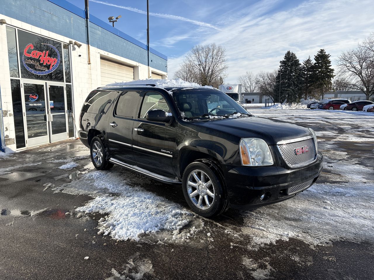 2011 GMC Yukon XL Denali's photo