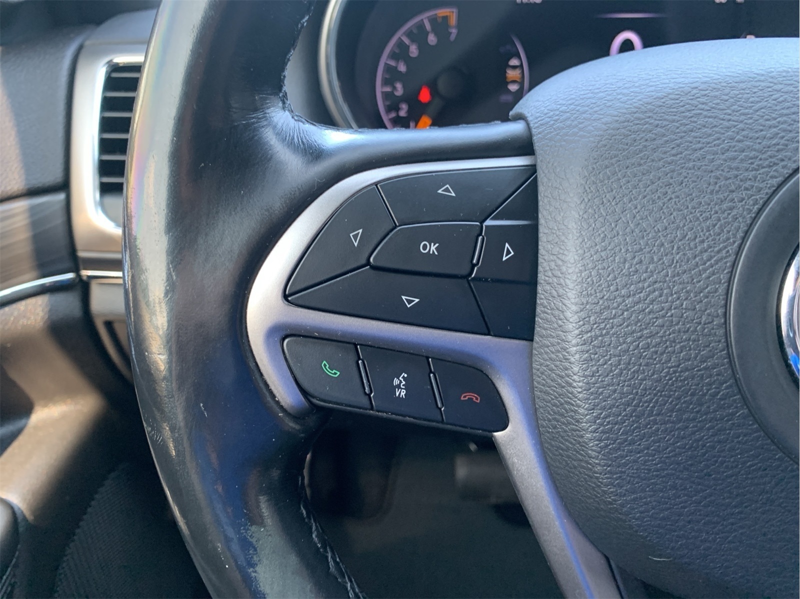 2020 Jeep Grand Cherokee Limited photo 16