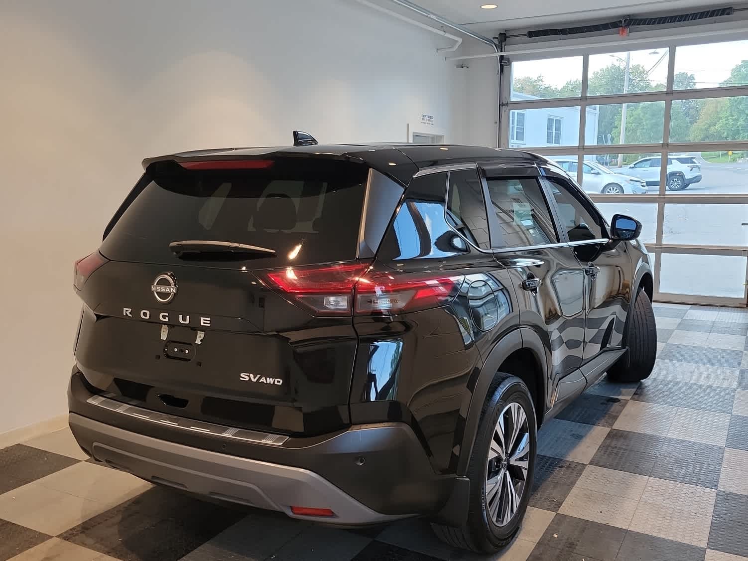 2022 Nissan Rogue SV photo 4