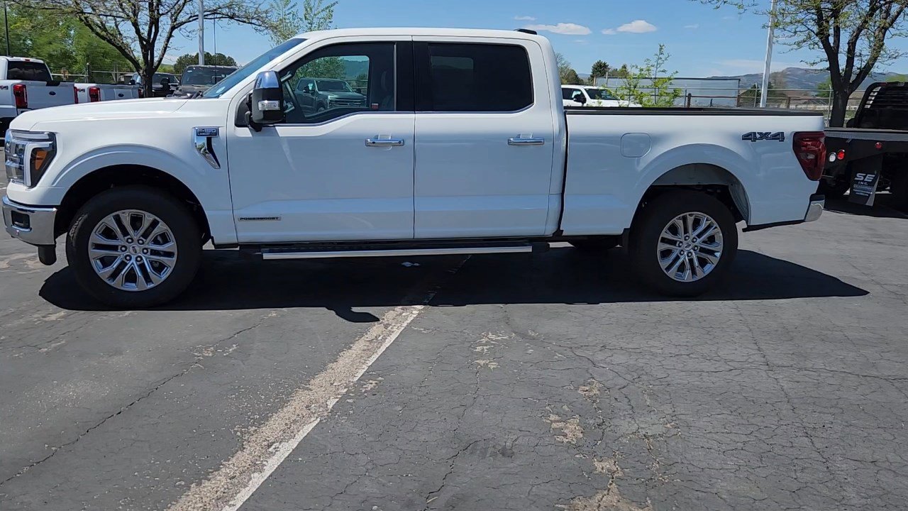 2025 Ford F-150 Lariat photo 3