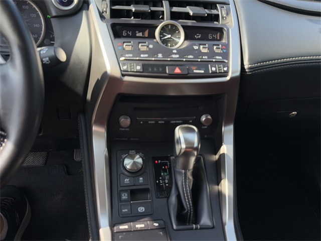 2020 Lexus NX 300h Premium photo 15