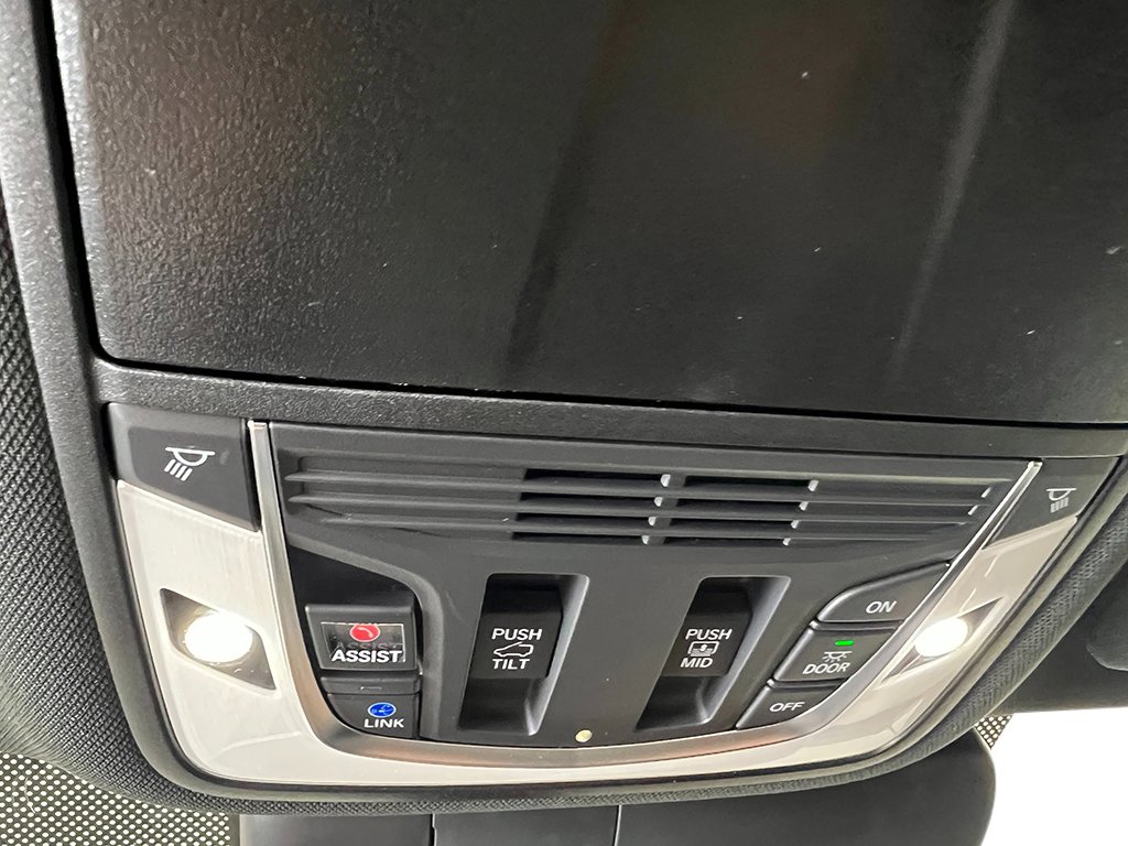 2025 Acura RDX A-Spec Advance photo 16