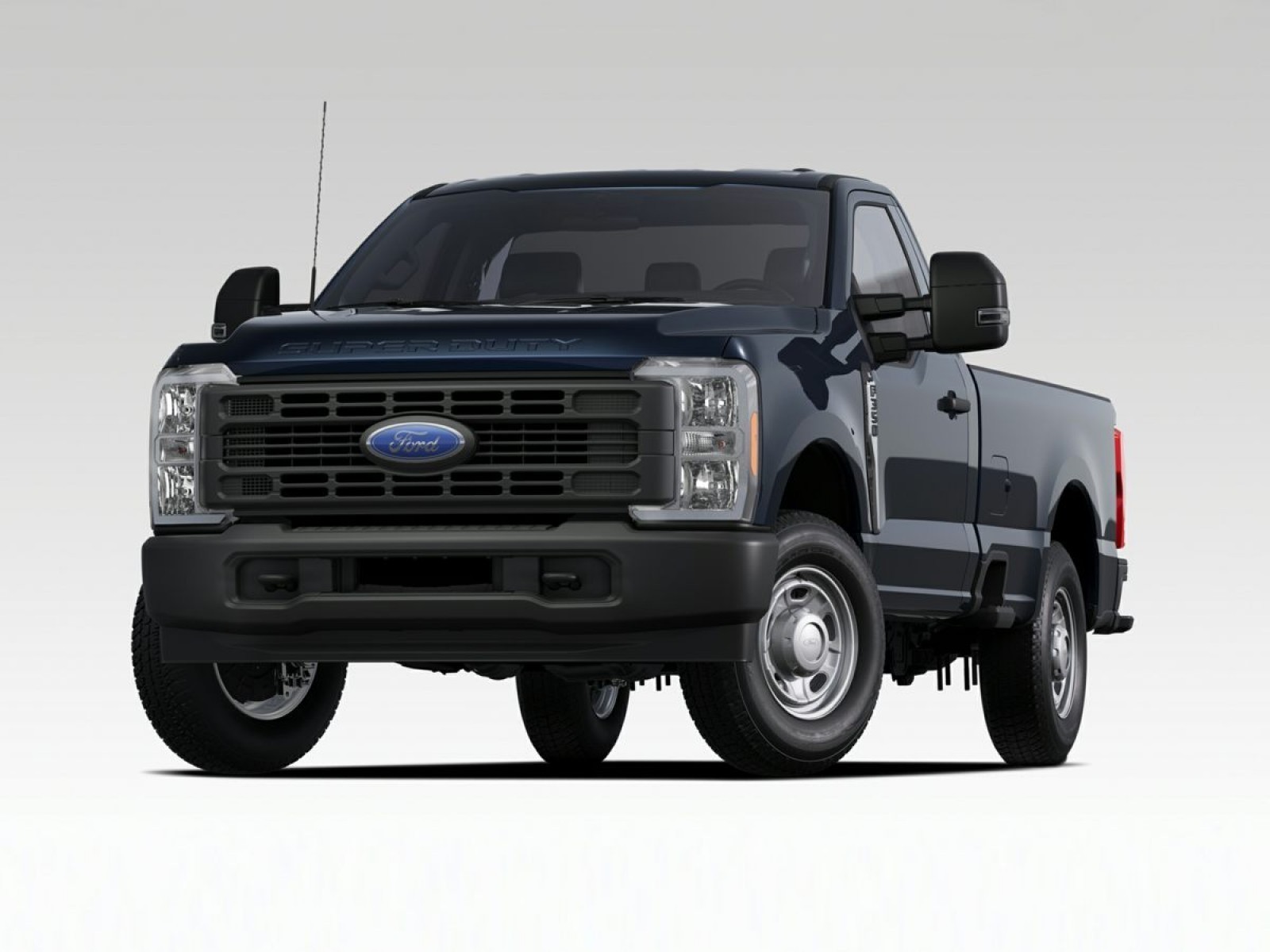 2025 Ford F-350 XLT photo 2