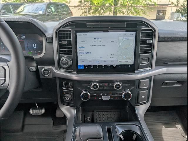 2025 Ford F-150 XLT photo 11