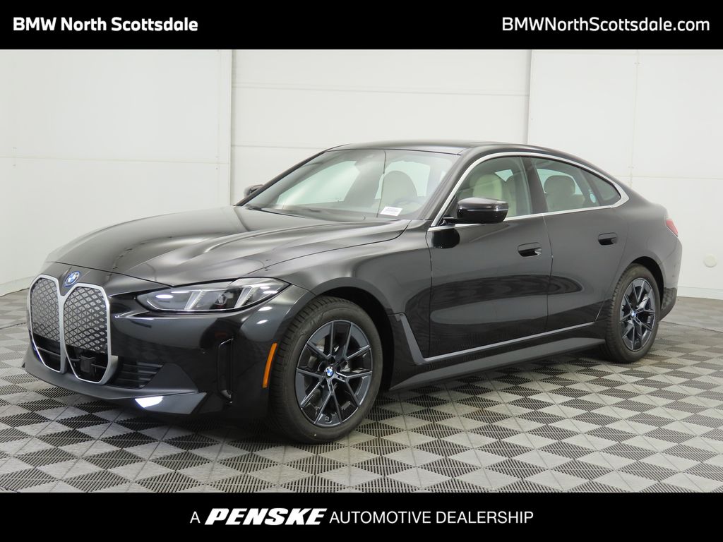 2025 BMW i4 40's photo