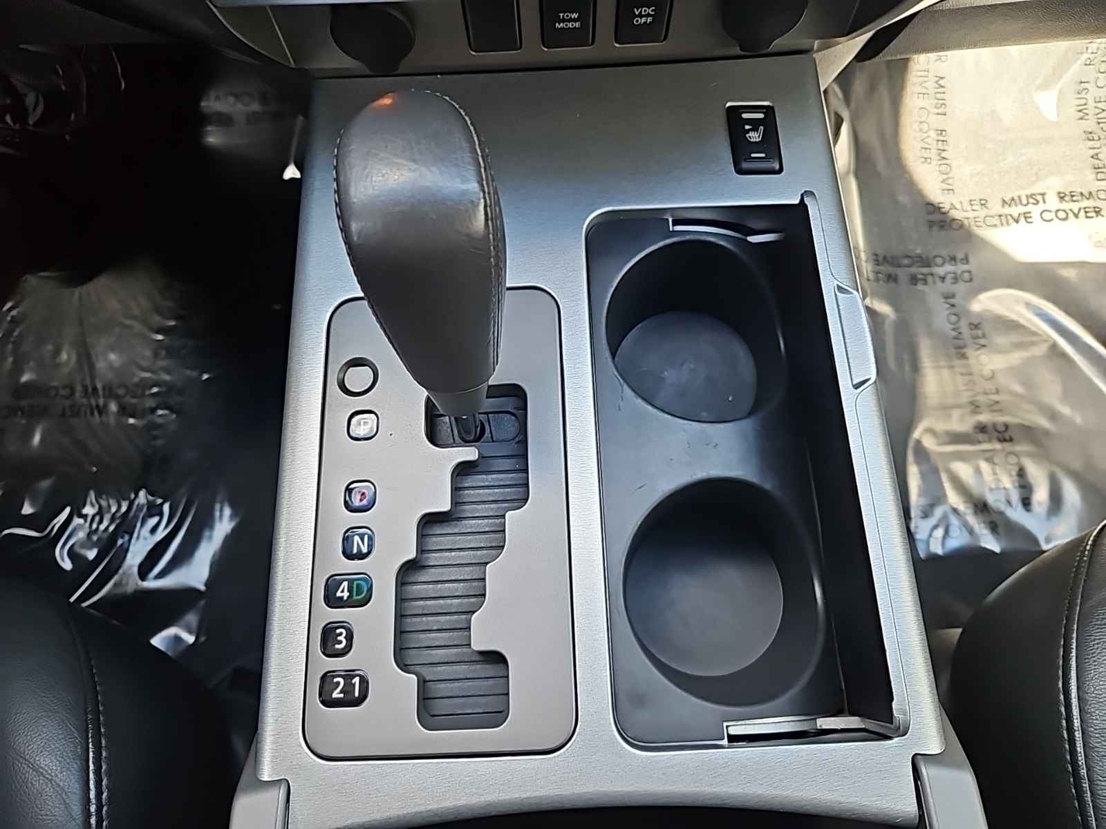 2005 Nissan Armada LE photo 17
