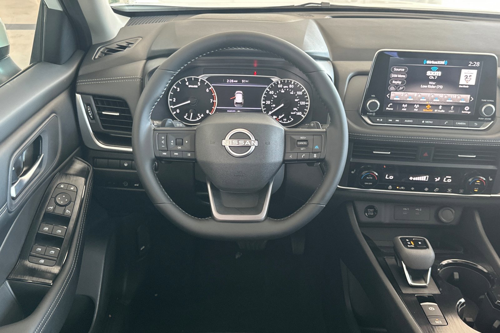 2026 Nissan Rogue SV photo 9