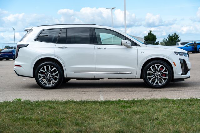 2023 Cadillac XT6 Sport photo 7