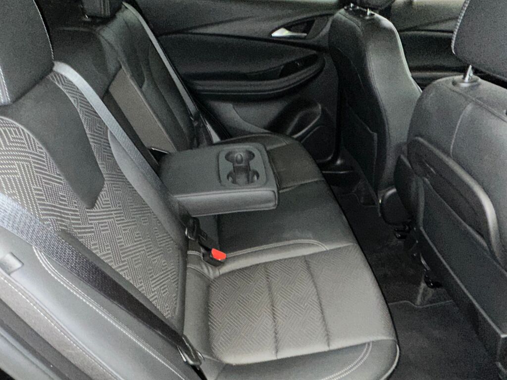 2021 Buick Encore GX Essence Sport photo 25