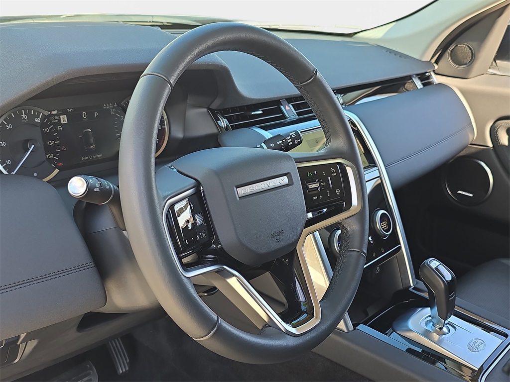 2023 Land Rover Discovery Sport S photo 16