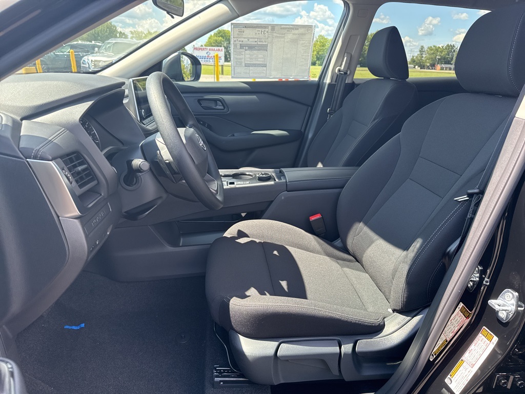 2026 Nissan Rogue S photo 10