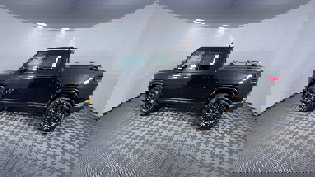 2023 Rivian R1T Adventure photo 6