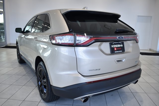 2018 Ford Edge SEL photo 5
