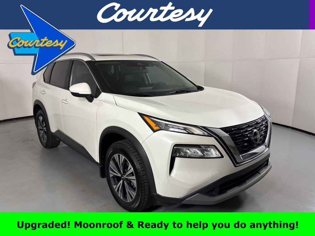 2022 Nissan Rogue SV's photo