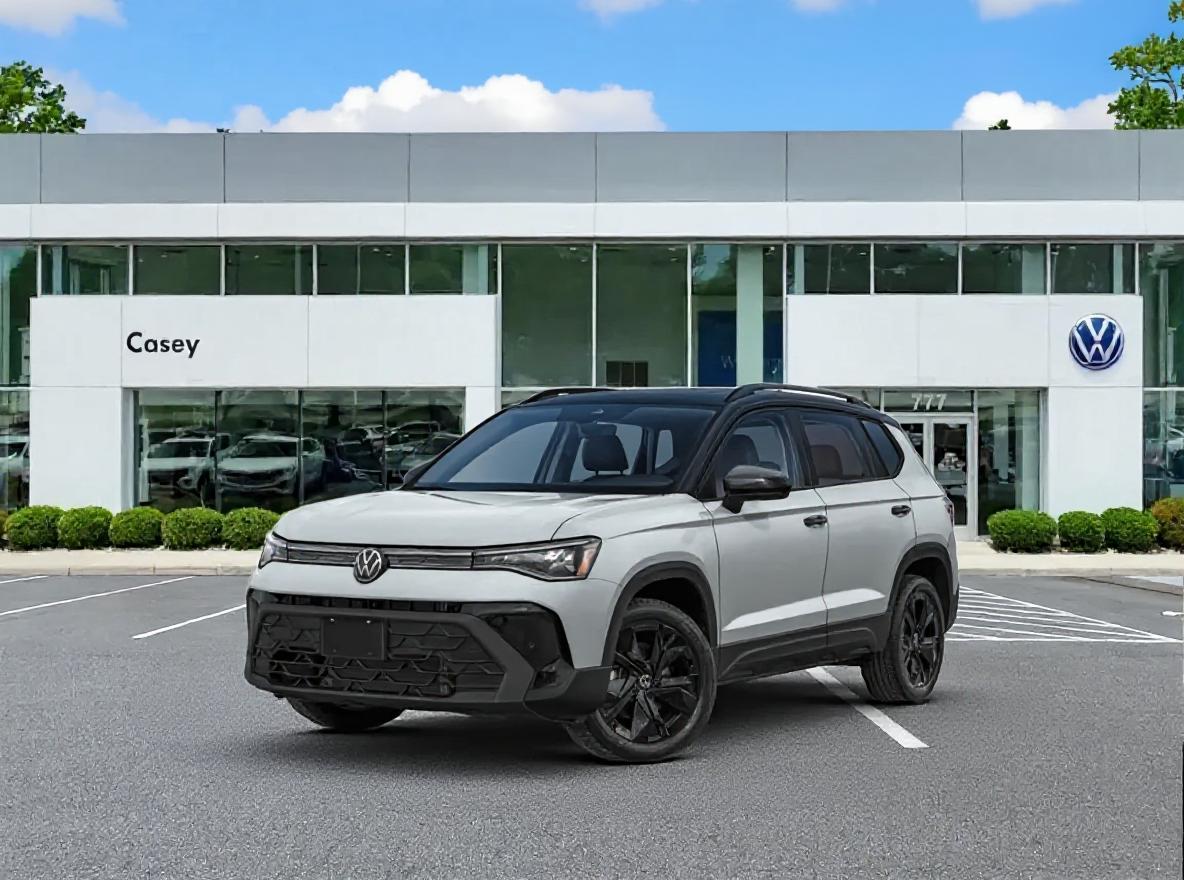 2026 Volkswagen Taos SE Black's photo