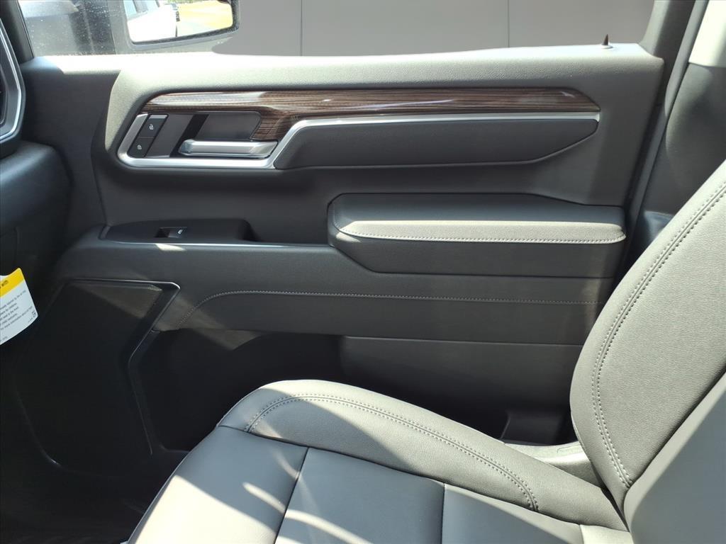 2025 Chevrolet Silverado 2500HD LT photo 23