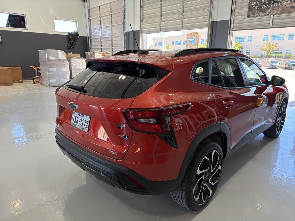 2024 Chevrolet Trax photo 3