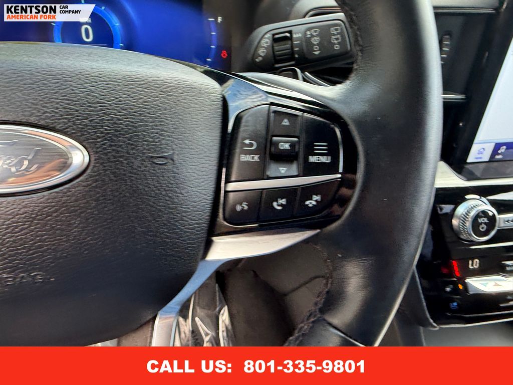 2021 Ford Explorer Platinum photo 15