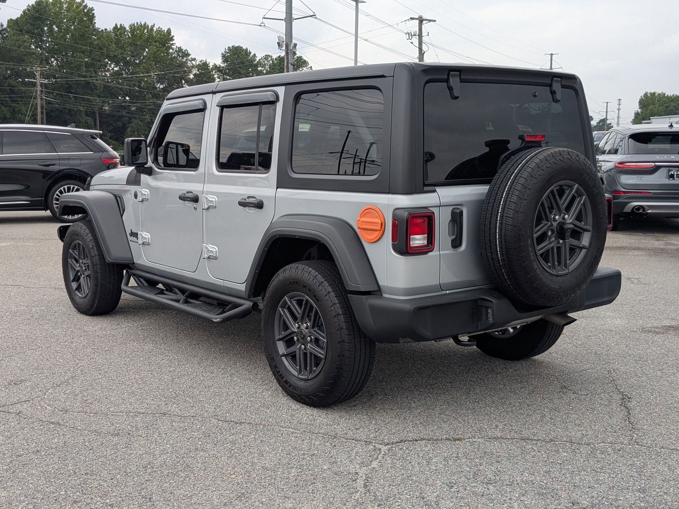 2024 Jeep Wrangler Sport S photo 5