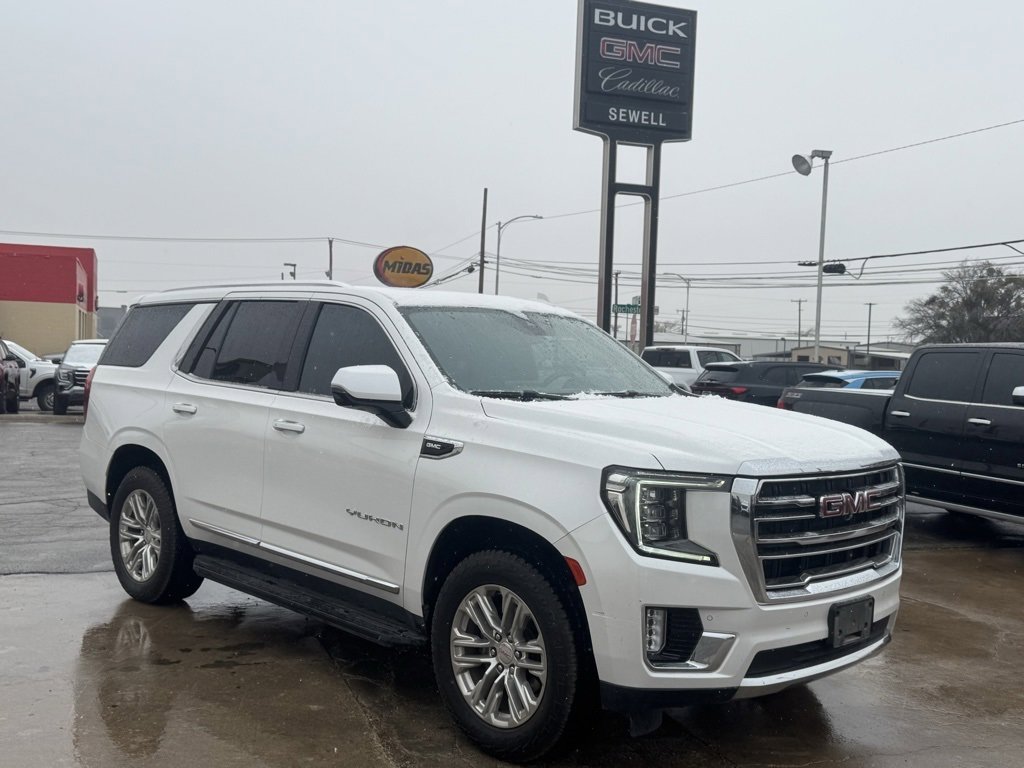 2022 GMC Yukon SLT's photo