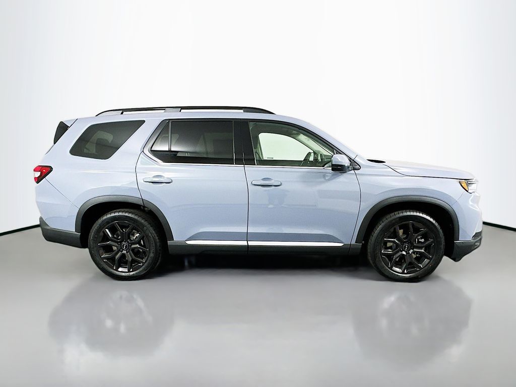 2025 Honda Pilot Touring photo 2