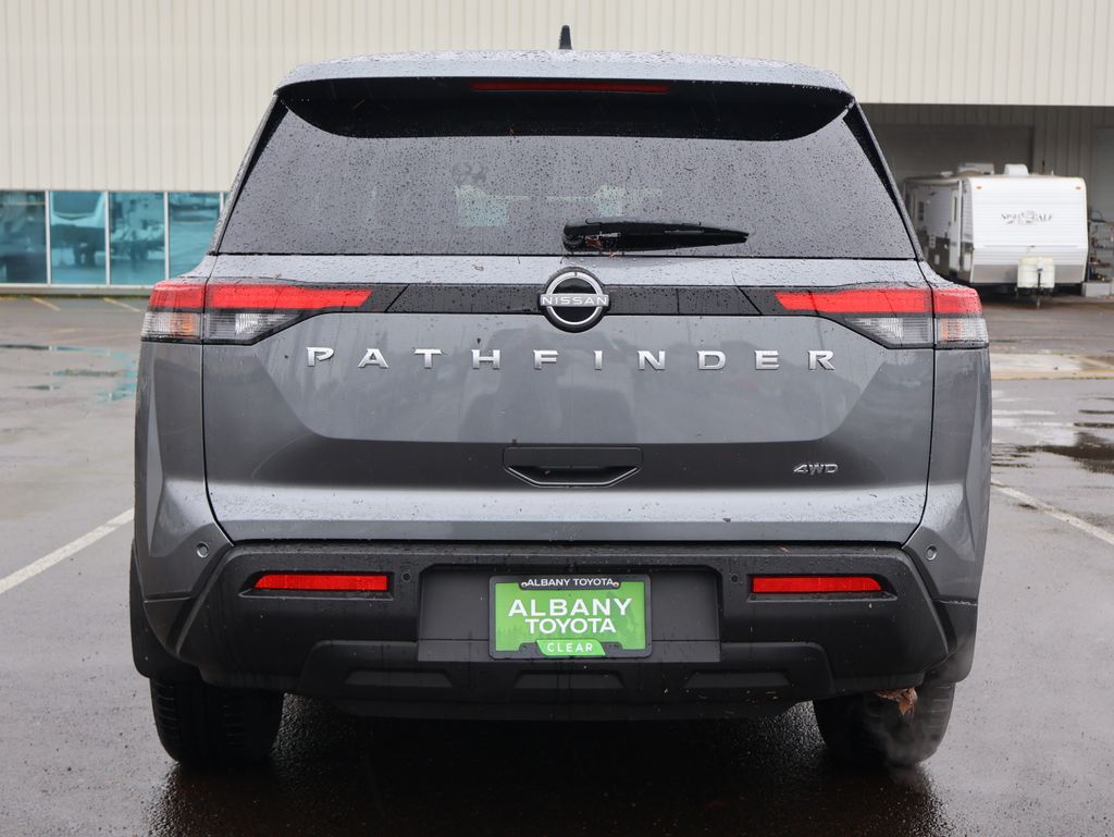 2025 Nissan Pathfinder S photo 3