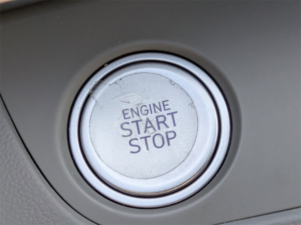 2024 Hyundai Elantra SEL Convenience photo 28