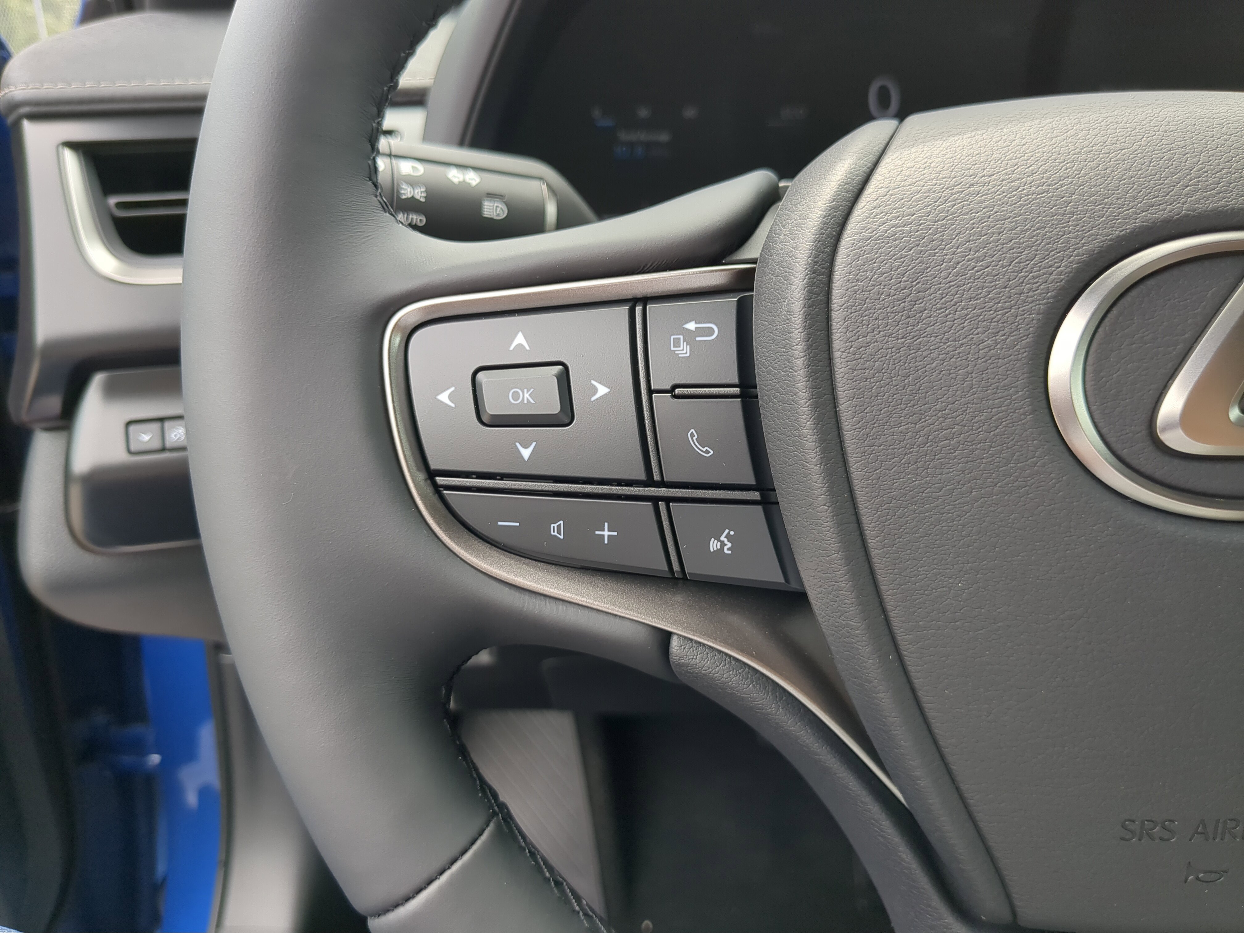 2025 Lexus UX Premium photo 20
