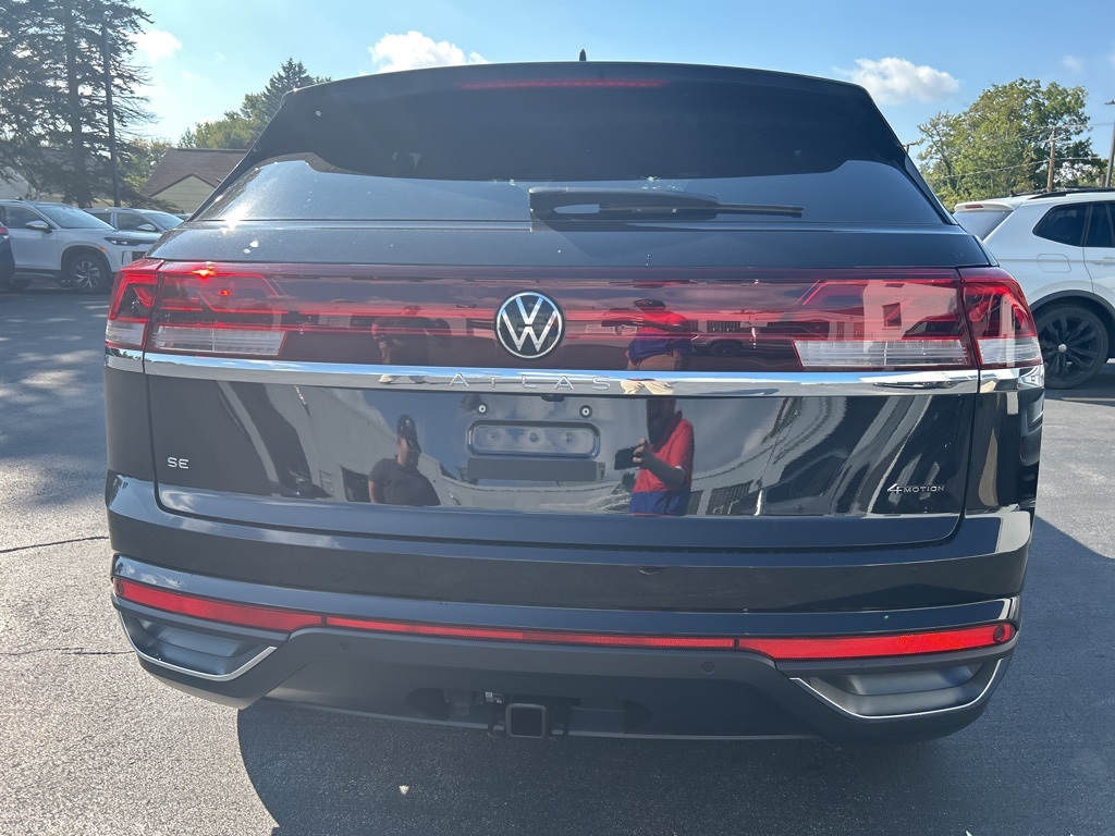 2026 Volkswagen Atlas Cross Sport SE Technology photo 4