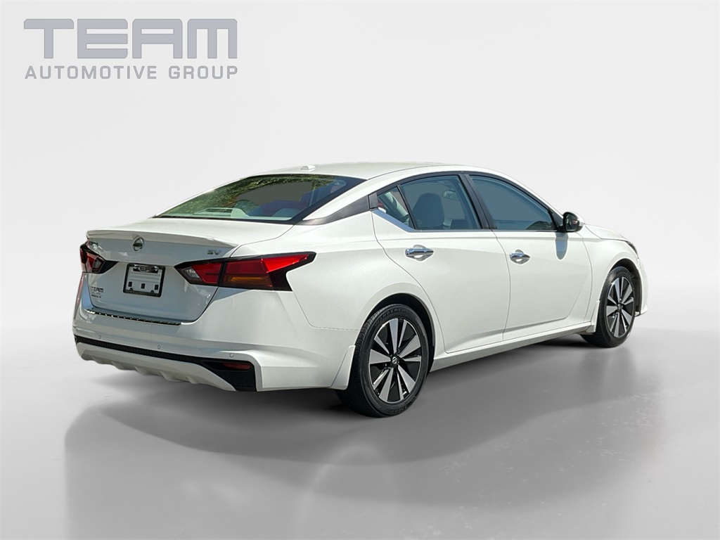 2022 Nissan Altima 2.5 SV photo 7