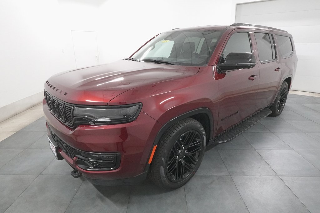 2025 Jeep Wagoneer L Series II's photo