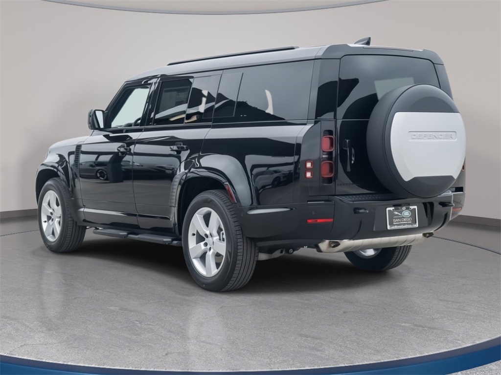 2025 Land Rover Defender 130 X-Dynamic SE photo 2