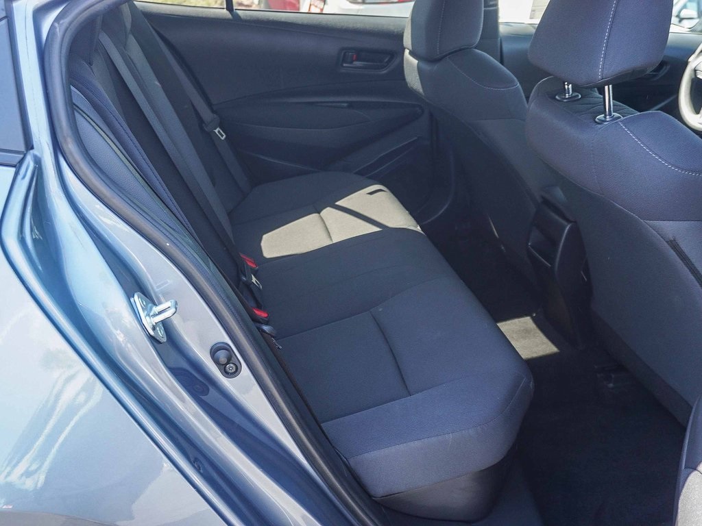 2022 Toyota Corolla Hybrid LE photo 13