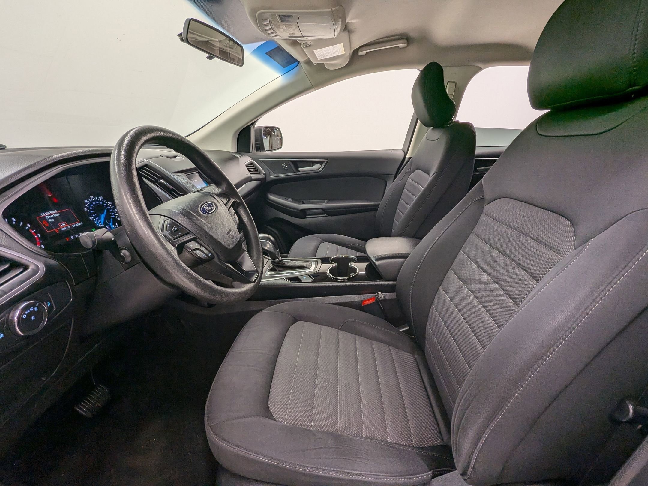 2018 Ford Edge SE photo 4