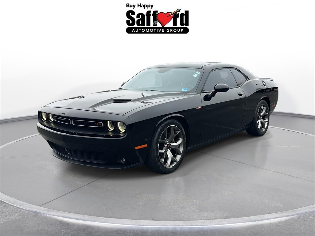 2015 Dodge Challenger R/T's photo