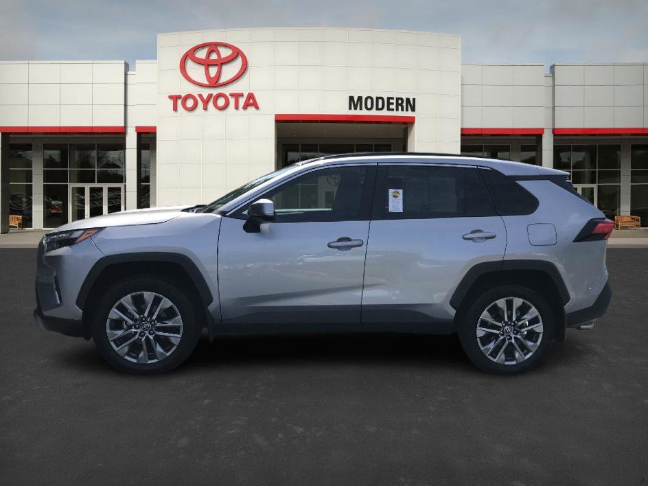 2023 Toyota RAV4 XLE Premium photo 2