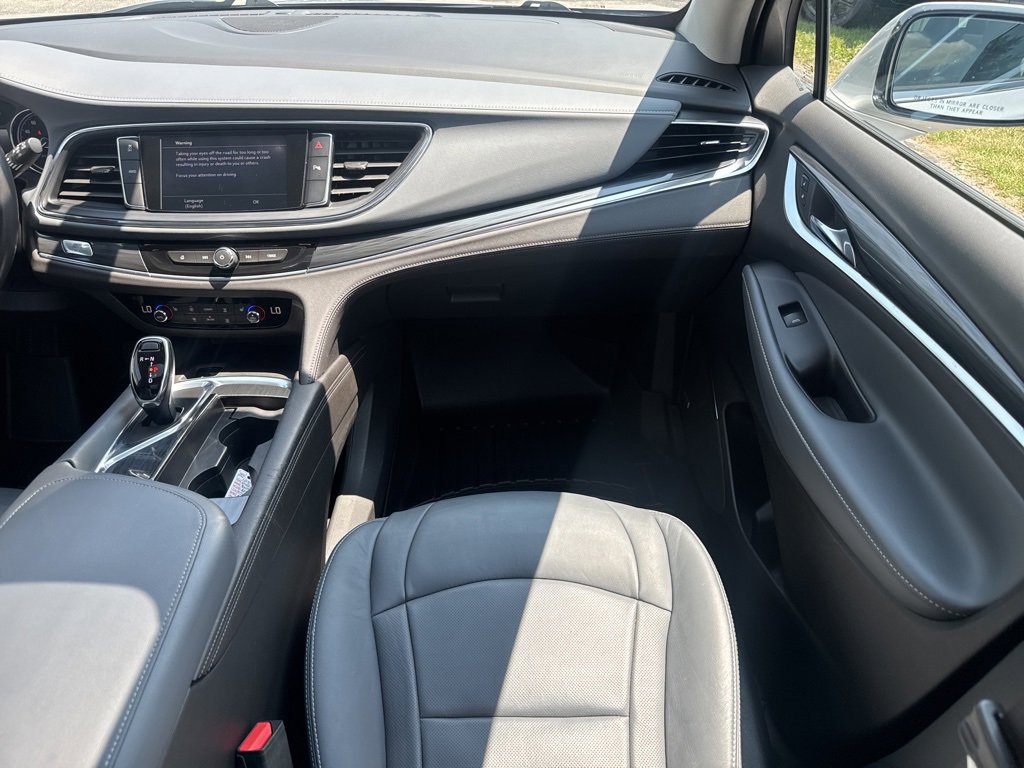 2021 Buick Enclave Essence photo 23