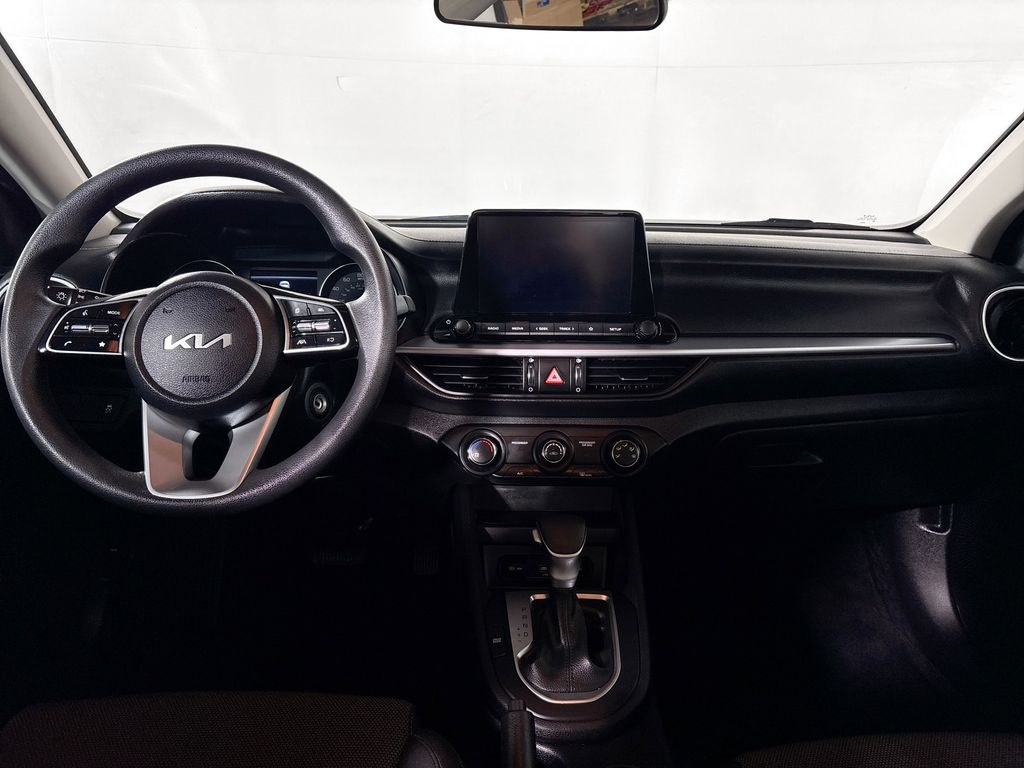 2023 Kia Forte LXS photo 12