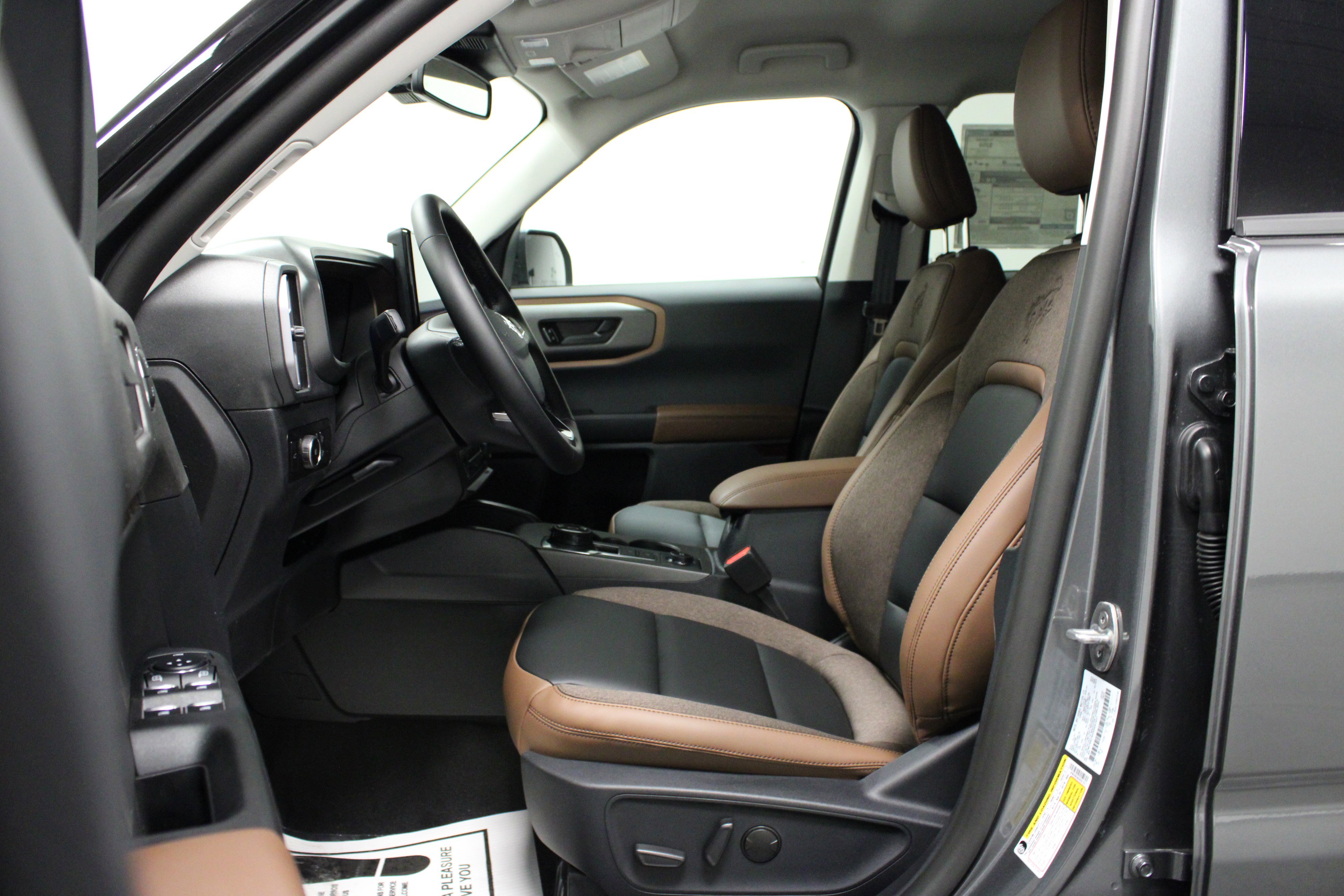 2025 Ford Bronco Sport Outer Banks photo 8