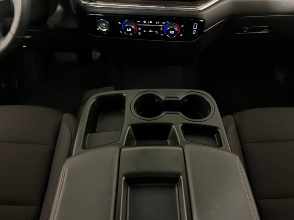 2024 Chevrolet Silverado 1500 LT1 photo 13