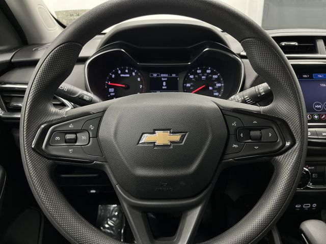 2022 Chevrolet Trailblazer LT photo 13