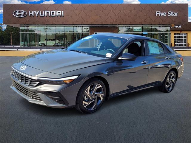 2025 Hyundai Elantra SEL Sport photo 3