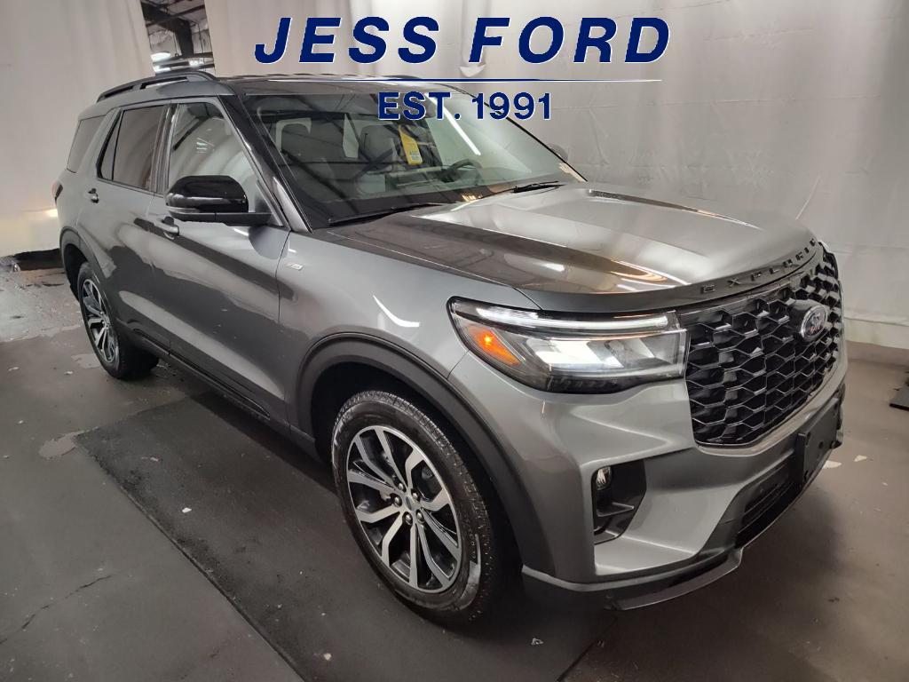 2025 Ford Explorer ST-Line photo 3