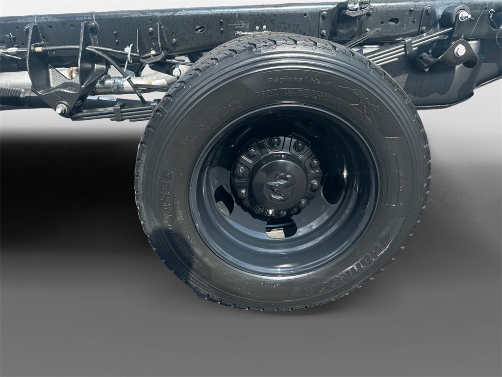 2025 Ram 5500 Tradesman photo 8