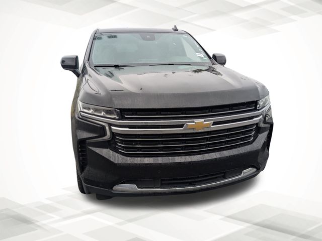 2023 Chevrolet Suburban LT photo 2