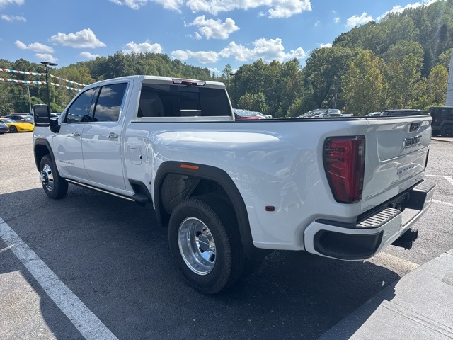 2024 Gmc Sierra HD Denali Ultimate photo 2