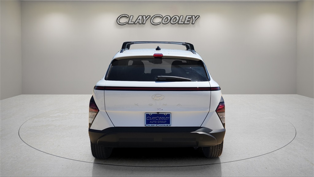 2025 Hyundai Kona SEL photo 4