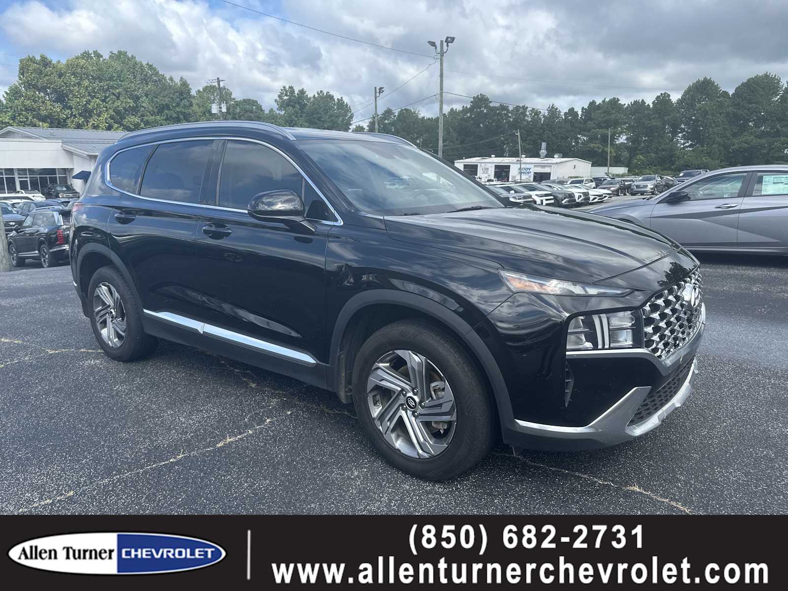 2022 Hyundai Santa Fe SEL's photo