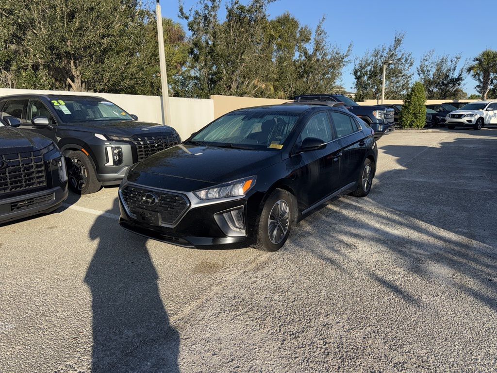 2021 Hyundai IONIQ SEL's photo