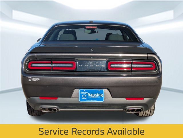 2023 Dodge Challenger SXT photo 3